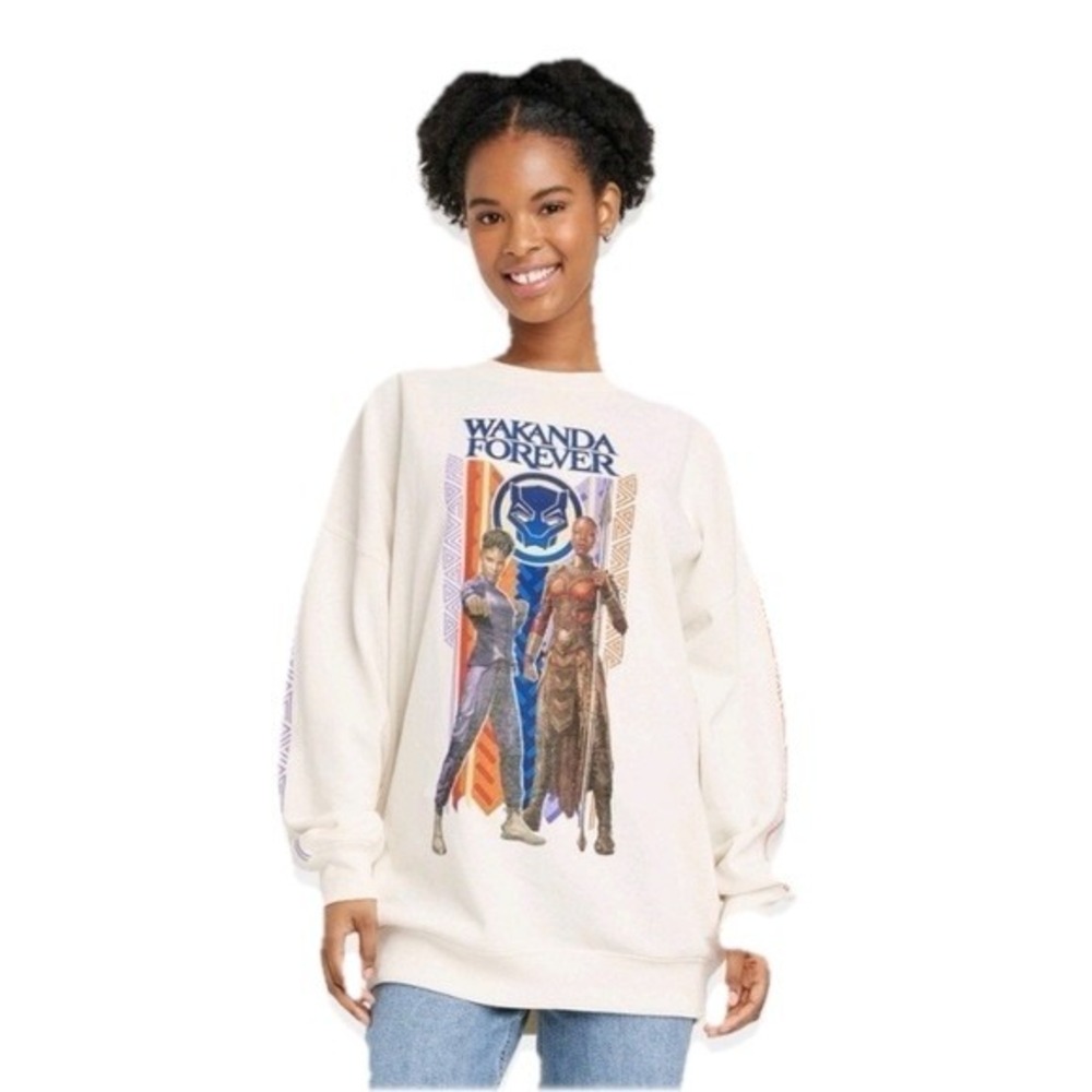 NWT Wakanda Forever Oversized Cream Sweatshirt Size SM